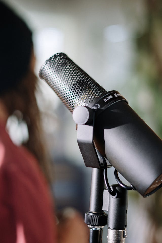 登上戏剧舞台，梨花声音教育用声音诠释人生
